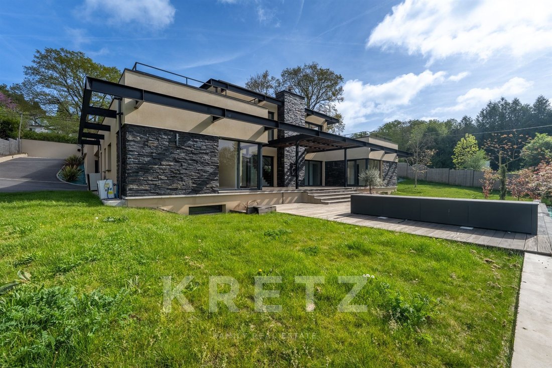 Villa in Bazemont, Ile-de-France, France 2 - 17835649
