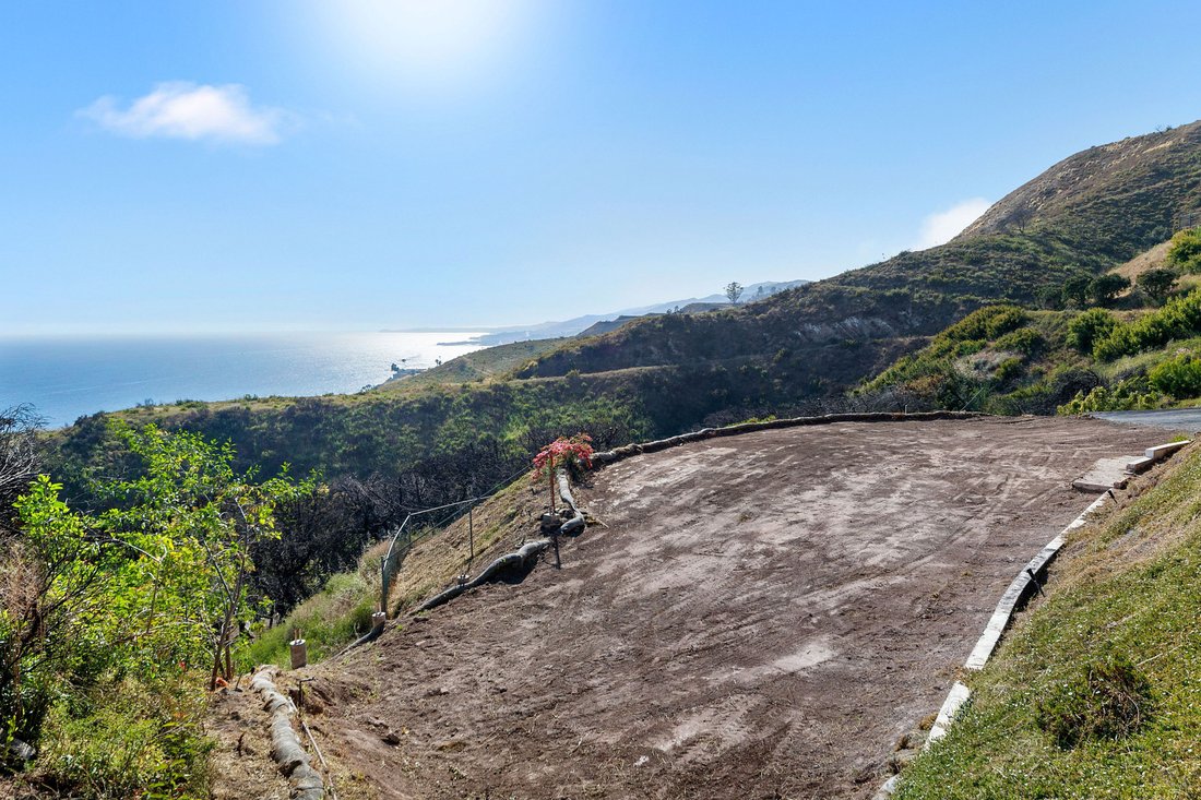 Land in Malibu, California, United States 2 - 17835677