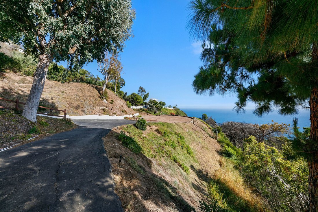 Land in Malibu, California, United States 3 - 17835677