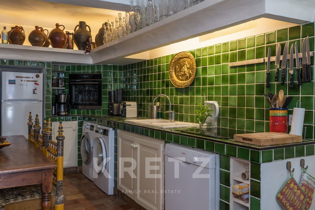 House in Grimaud, Provence-Alpes-Côte d'Azur, France 2 - 17835648