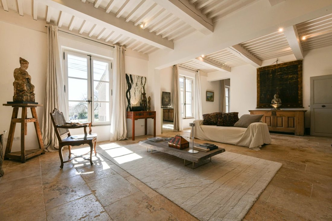 Estate in Uzès, Occitania, France 5 - 17835592