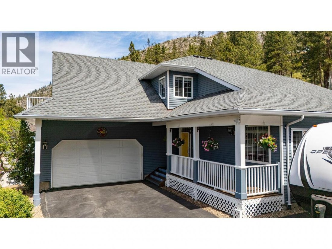 House in Okanagan Falls, British Columbia, Canada 3 - 17835543