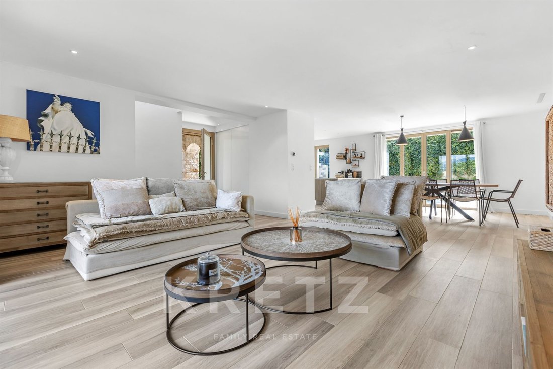 Villa in Gassin, Provence-Alpes-Côte d'Azur, France 3 - 17337592