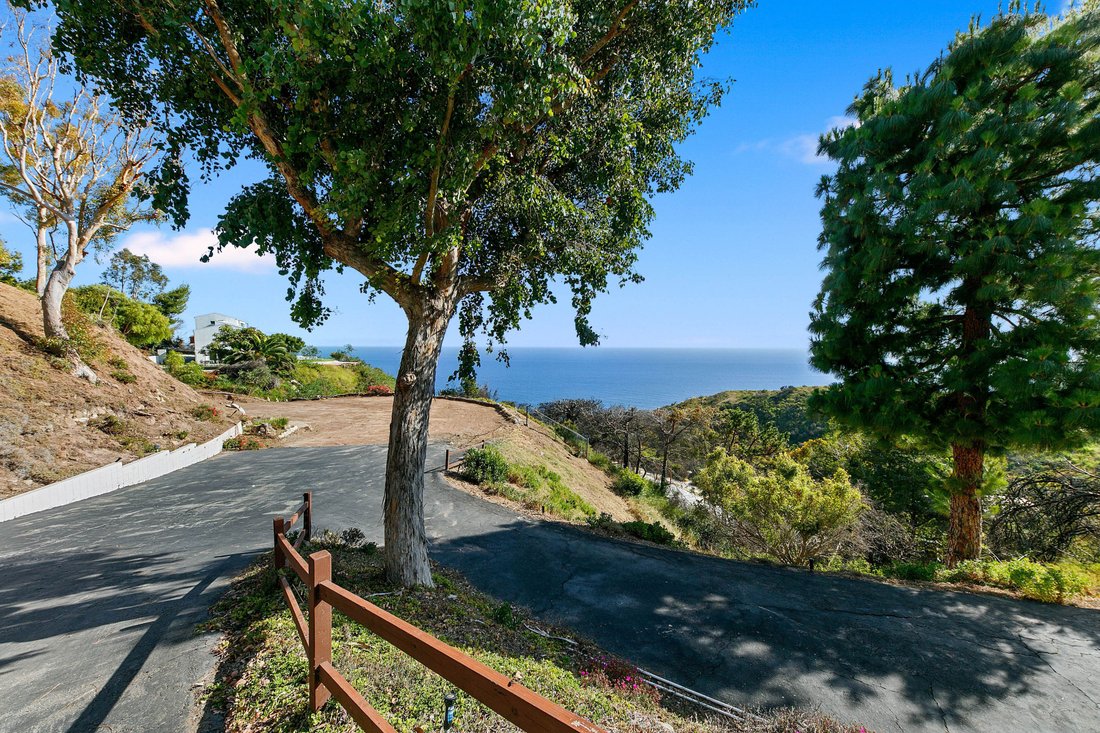 Land in Malibu, California, United States 5 - 17835677