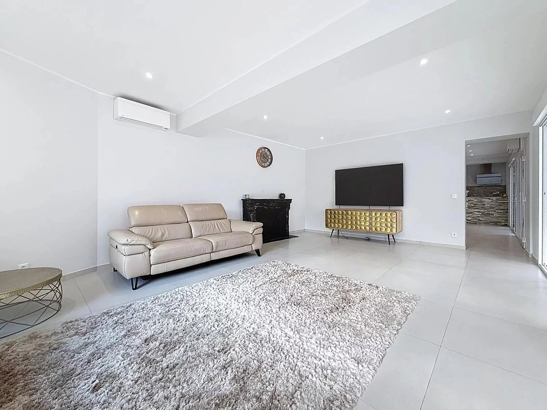 Villa in Cannes, Provence-Alpes-Côte d'Azur, France 5 - 17835612