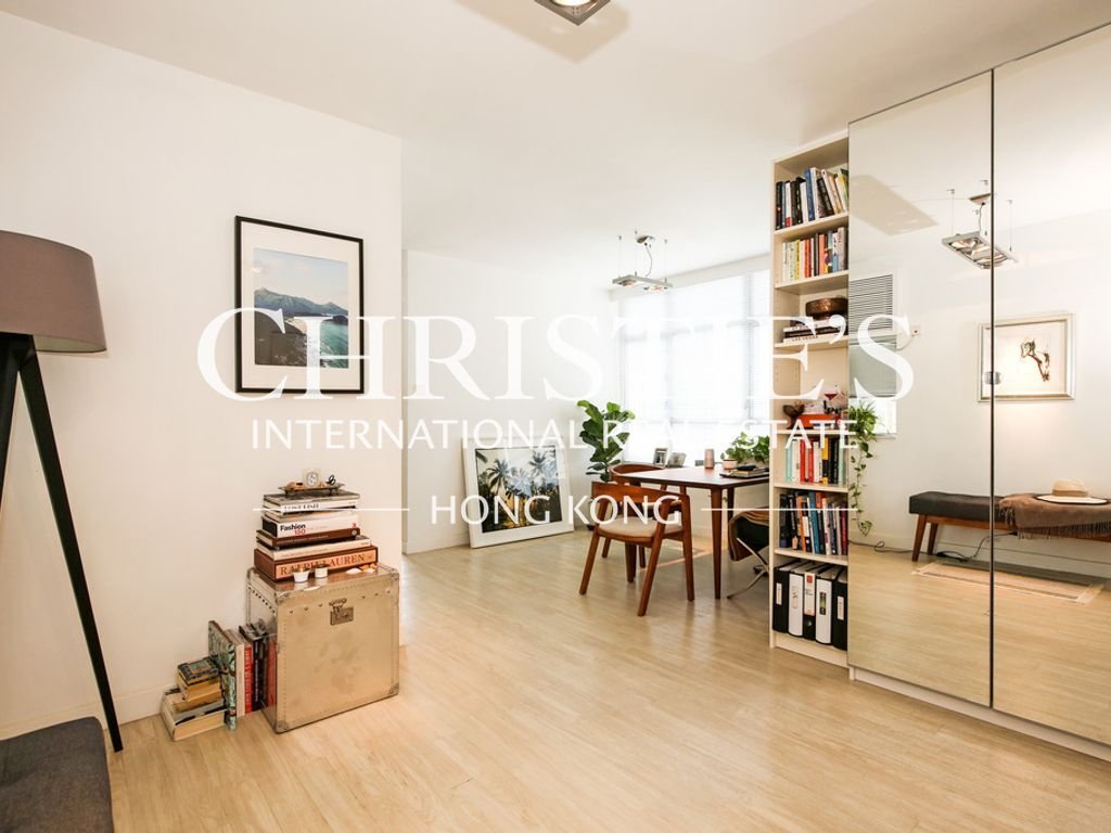 Apartment in Hong Kong, Hong Kong 3 - 17835804