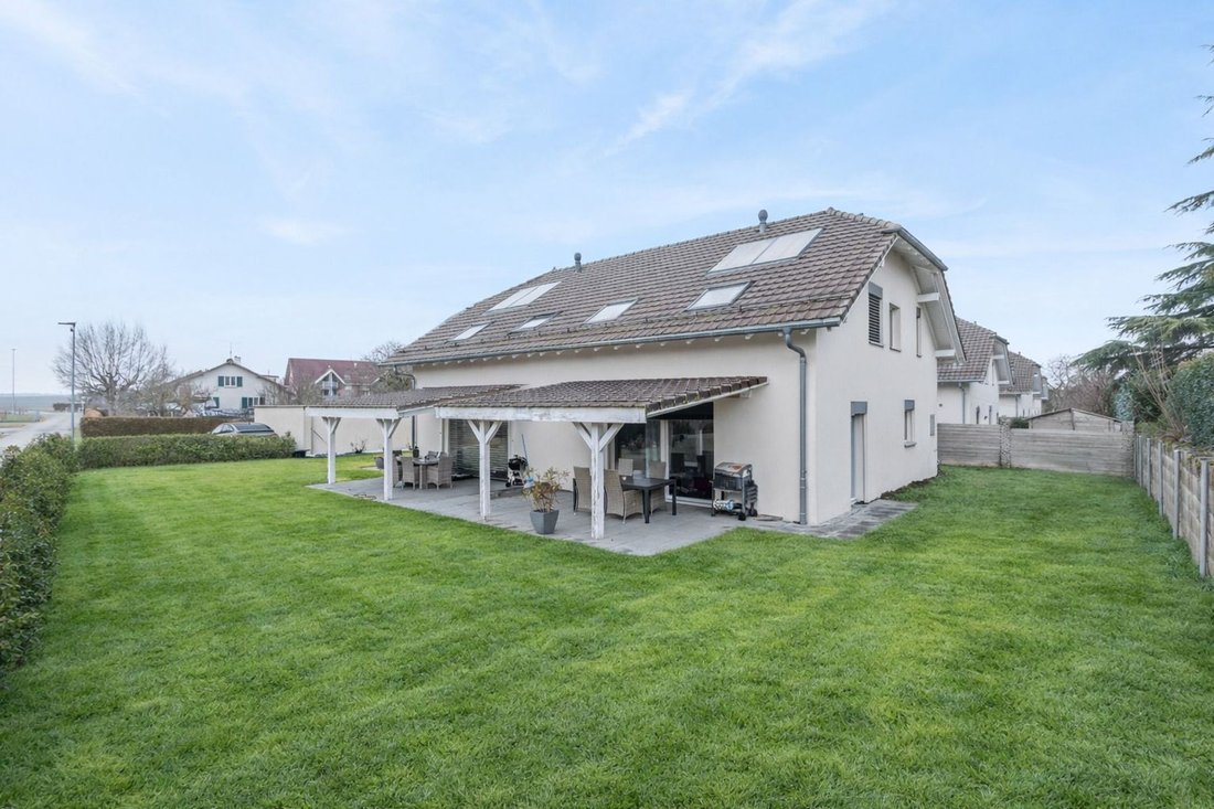 Townhouse in Grandcour, Vaud, Switzerland 1 - 17835518