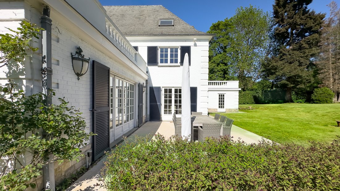 Villa in Sint-Genesius-Rode, Flanders, Belgium 2 - 14744783
