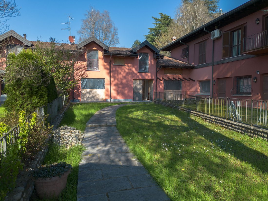 Villa in Varese, Lombardy, Italy 4 - 17835647