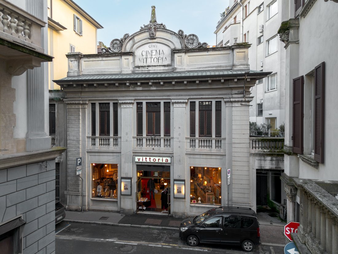 Estate in Center, Varese, Lombardy 2 - 17835654