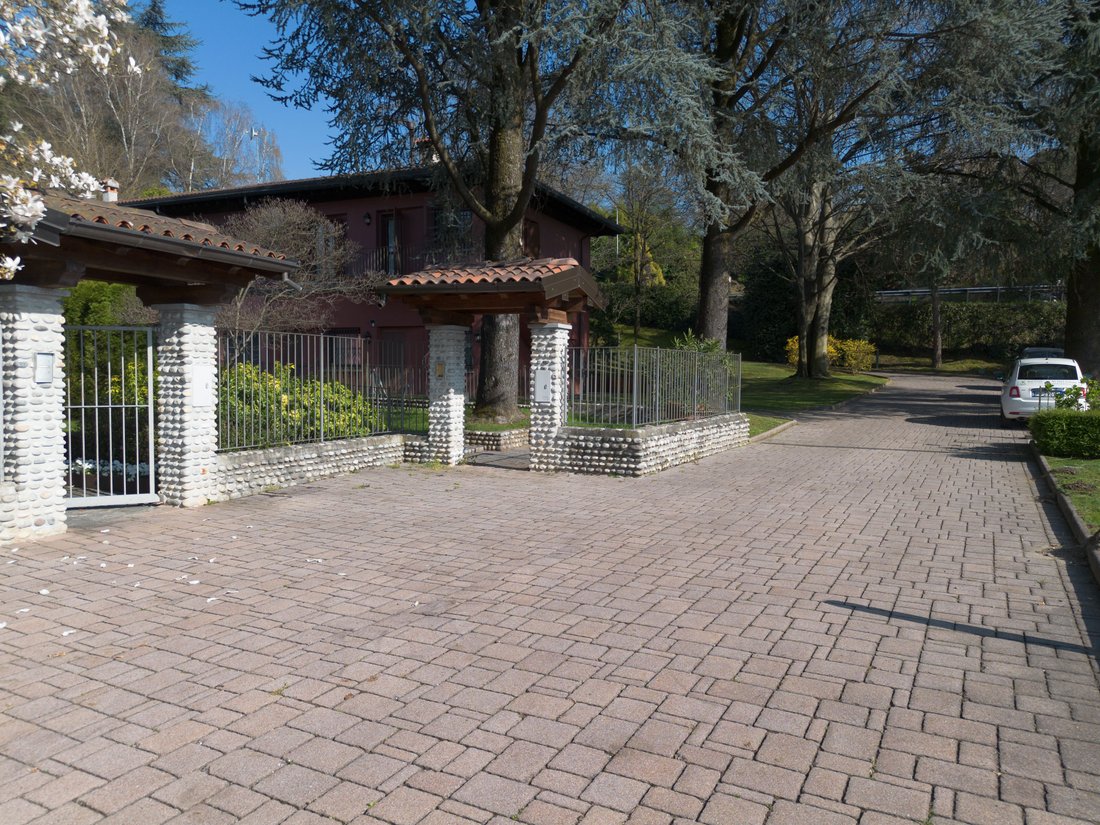 Villa in Varese, Lombardy, Italy 3 - 17835647