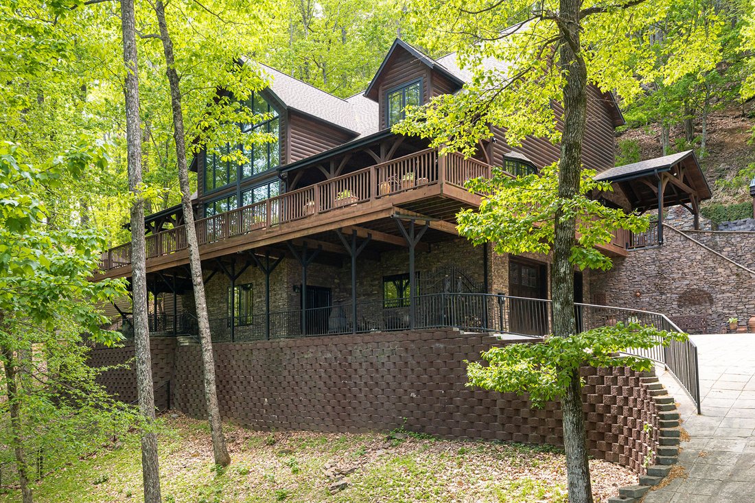 House in Mills River, North Carolina, United States 2 - 17835812