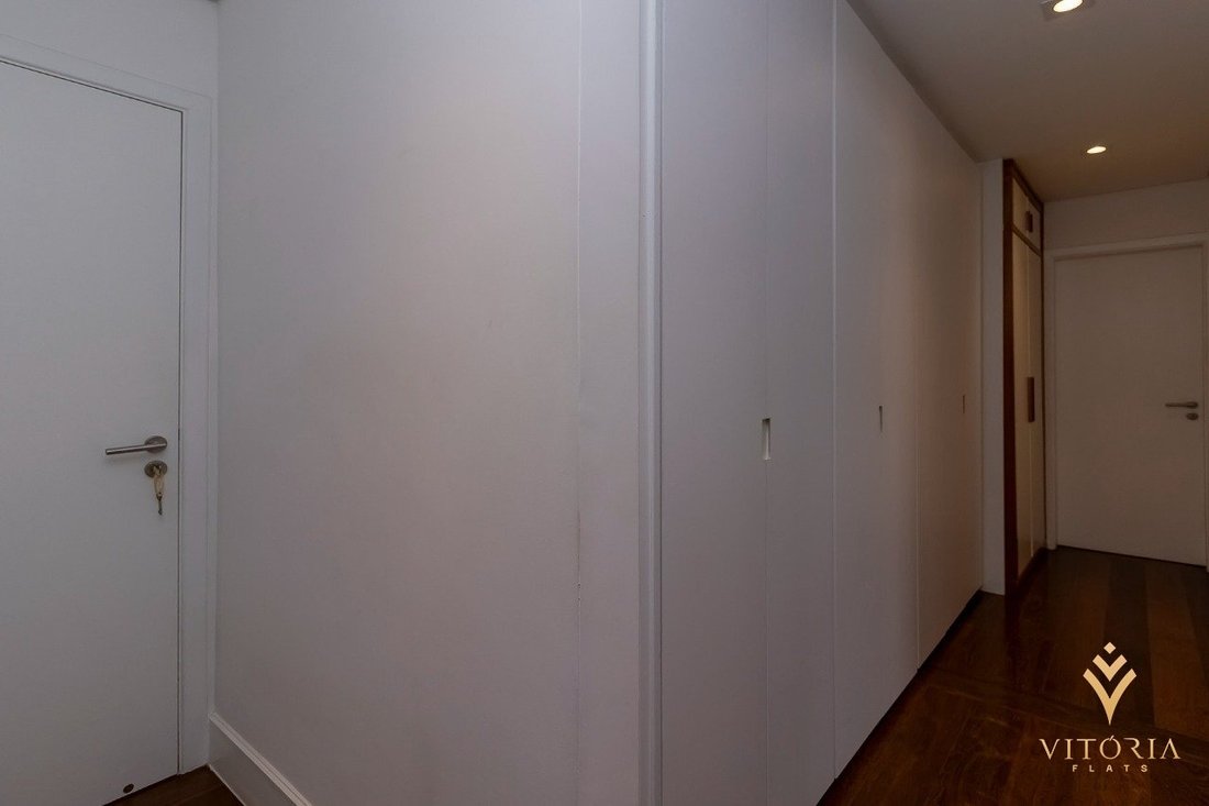 Apartment in São Paulo, State of São Paulo, Brazil 2 - 17835823