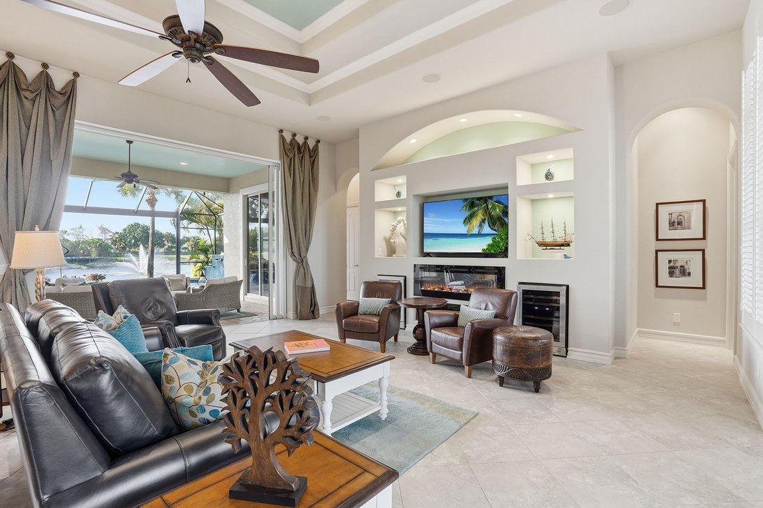 House in Fort Myers, Florida, United States 4 - 17835739