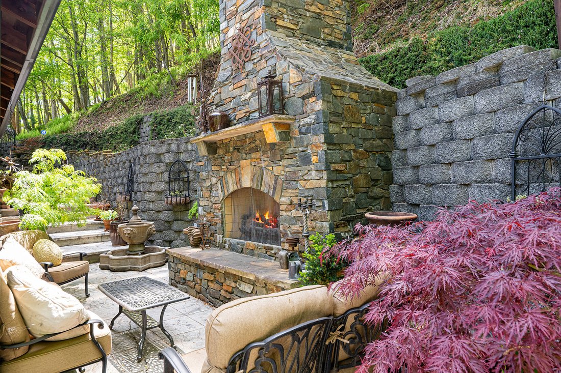 House in Mills River, North Carolina, United States 4 - 17835812