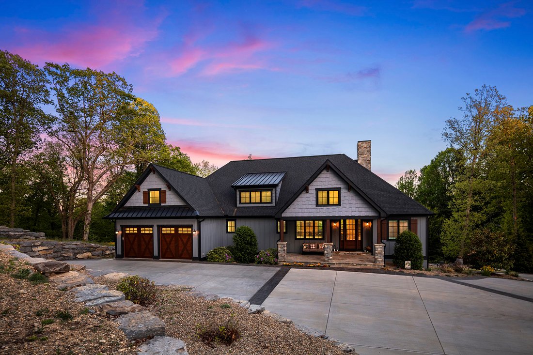 House in Laurel Park, North Carolina, United States 5 - 17835741