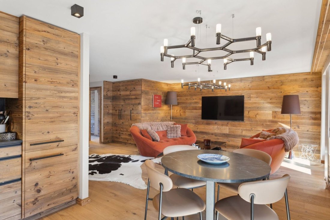 Rare &Amp; Luxurious 3.5p Villars Center, Renovation 2025, Balcony, Parking