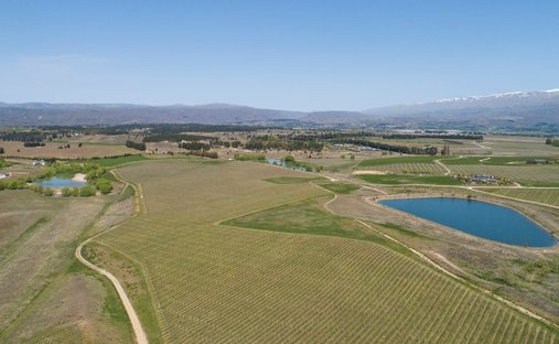 Land in Springvale, Otago, New Zealand 1