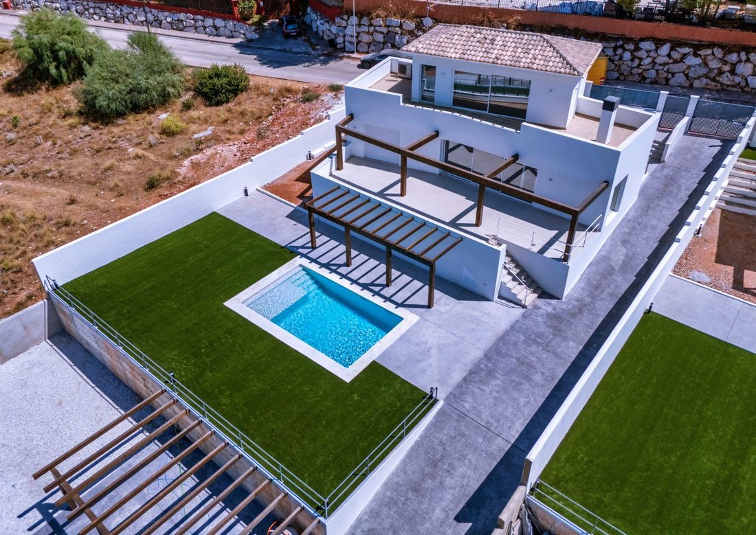 Villa in Alhaurin de la Torre, Andalusia, Spain 2 - 16145639