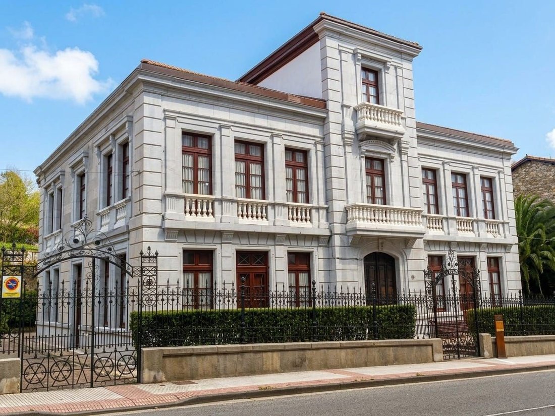 House in Oviedo, Asturias, Spain 1 - 16321013