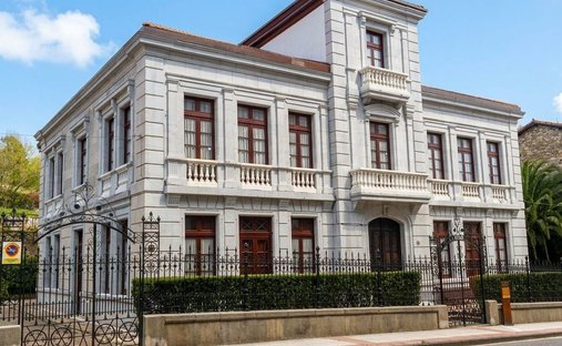 Haus in Oviedo, Asturien, Spanien 1