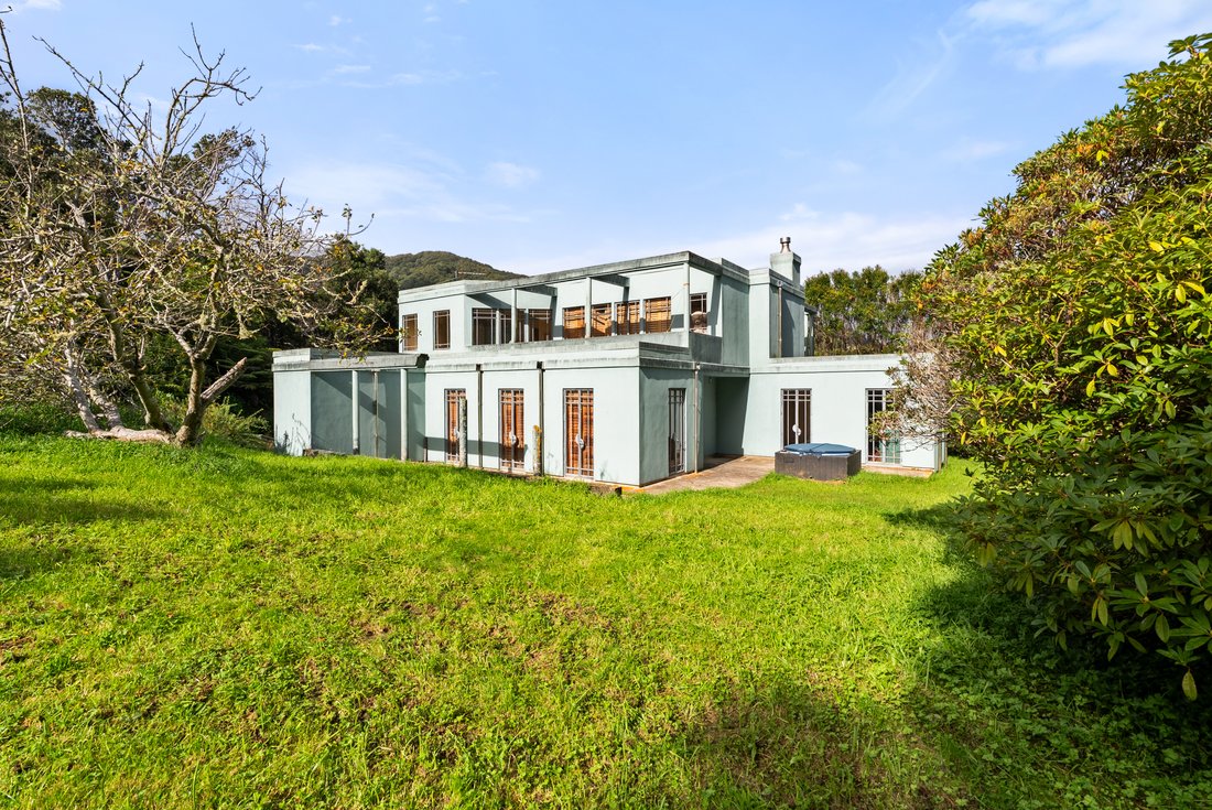 Lower Hutt, Wellington, New Zealand 5 - 17835966