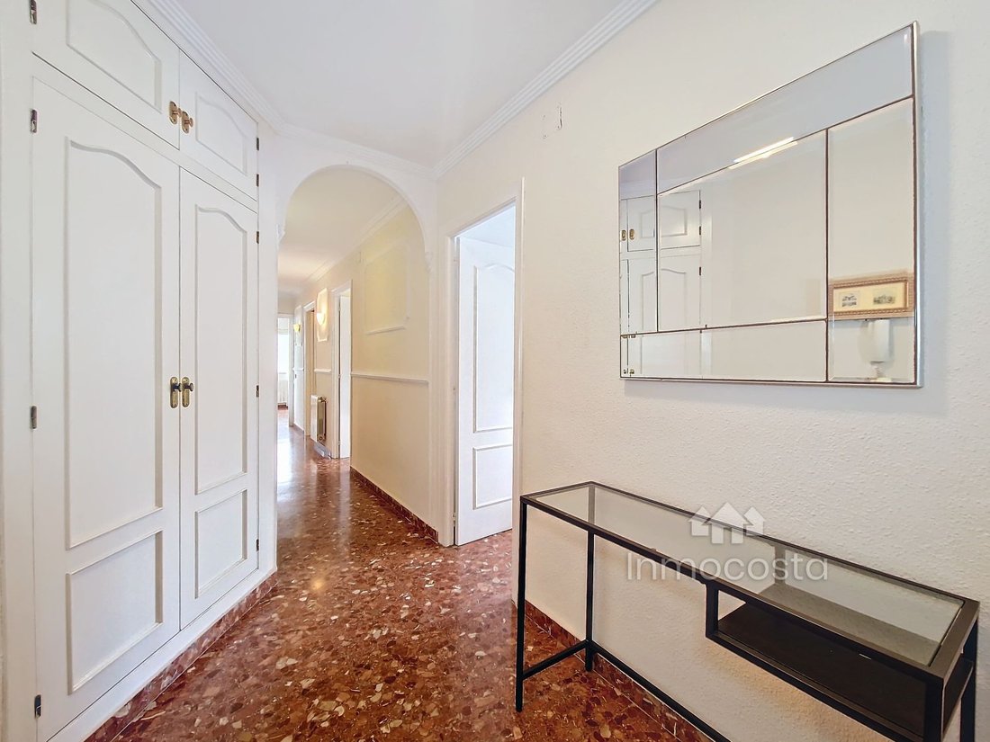 Apartment in Alicante, Valencian Community, Spain 2 - 17835872