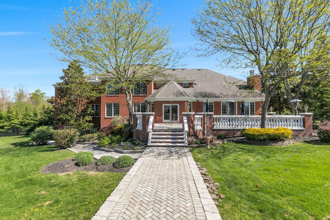 House in Colts Neck, New Jersey, United States 4 - 17836206