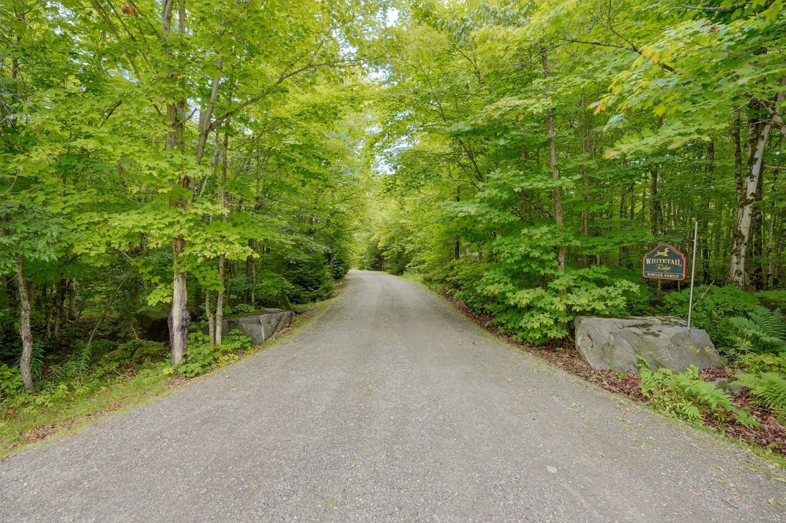 House in Parry Sound, Ontario, Canada 2 - 17836228