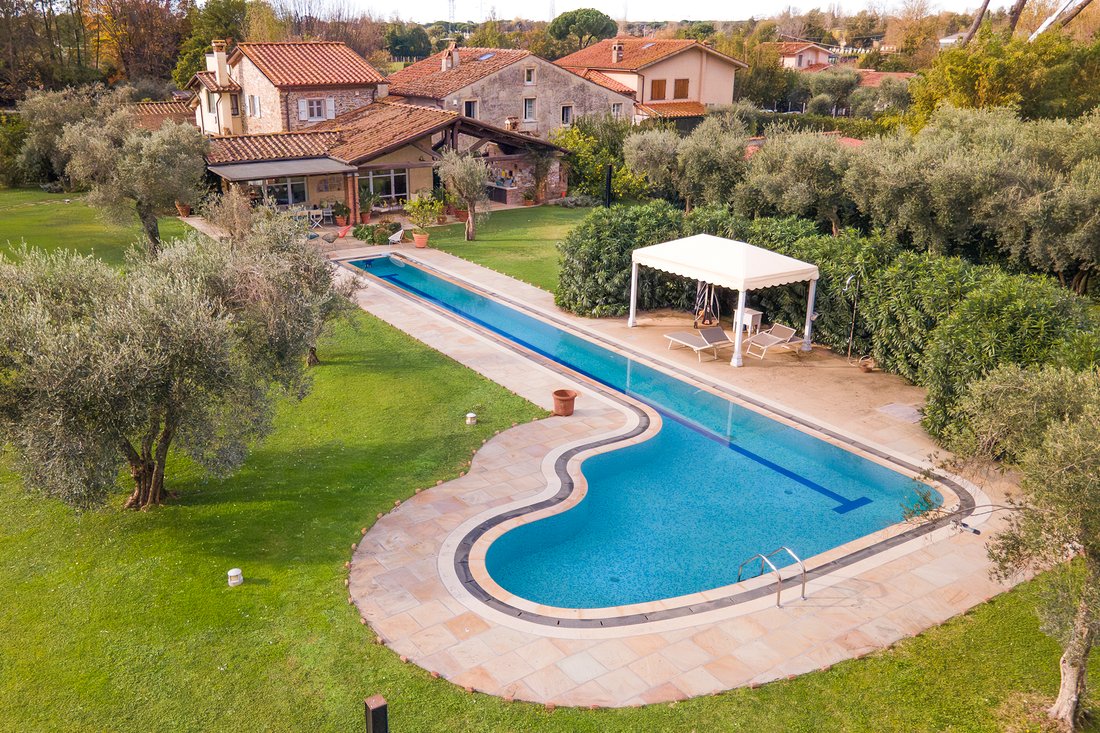 Country House in Center, Forte dei Marmi, Tuscany 2 - 17836279