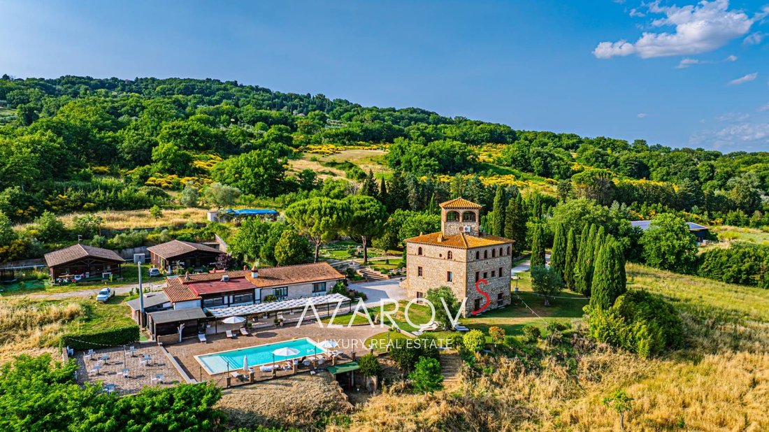 Villa in Historic Center, Terni, Umbria 1 - 15809380
