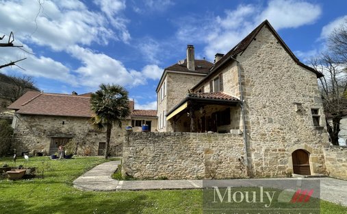 Magnificent Medieval Castle Overlooking The Lot Valley, With Swimming Pool, Outbuildings, Near Figea