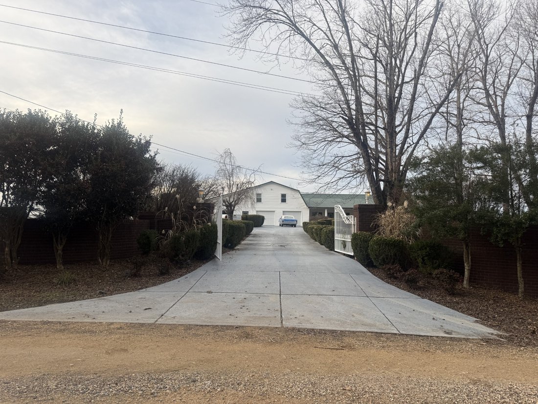 House in Waverly, Tennessee, United States 4 - 17836621
