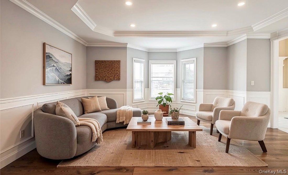 House in Hicksville, New York, United States 4 - 16979194