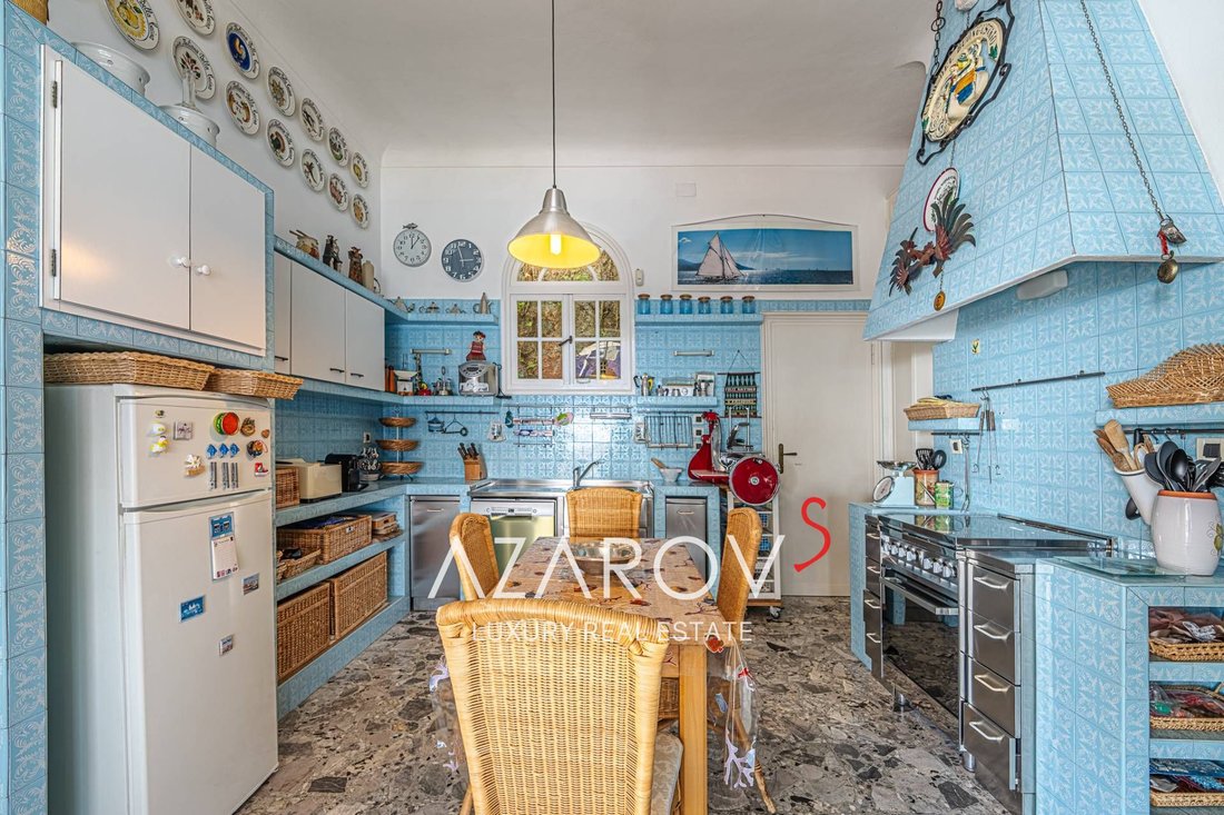 Villa in Grimaldi di Ventimiglia, Ventimiglia, Liguria 3 - 13236306