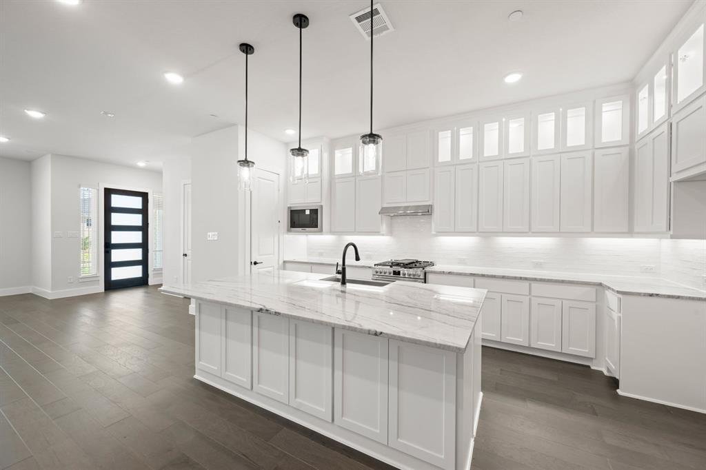 Townhouse in Farmers Branch, Texas, United States 3 - 17837009