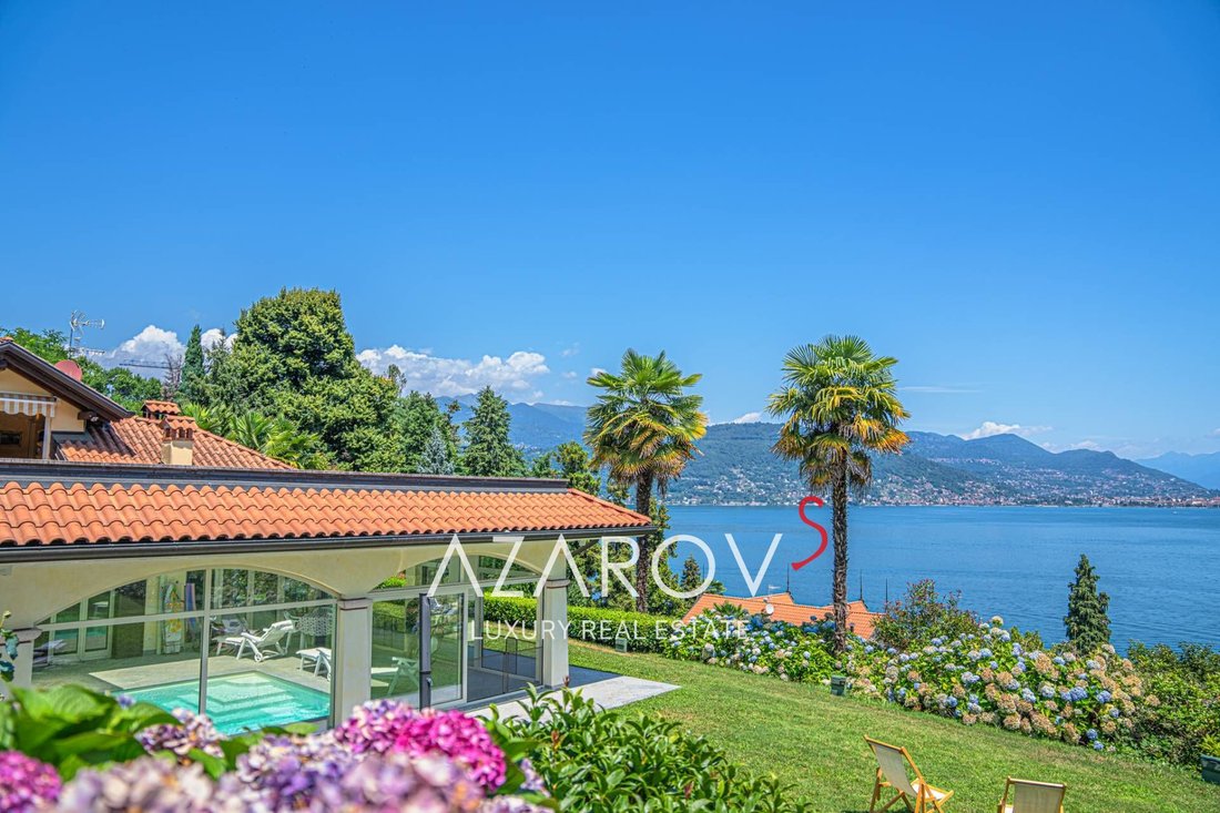 Villa in Baveno, Piedmont, Italy 1 - 15930408