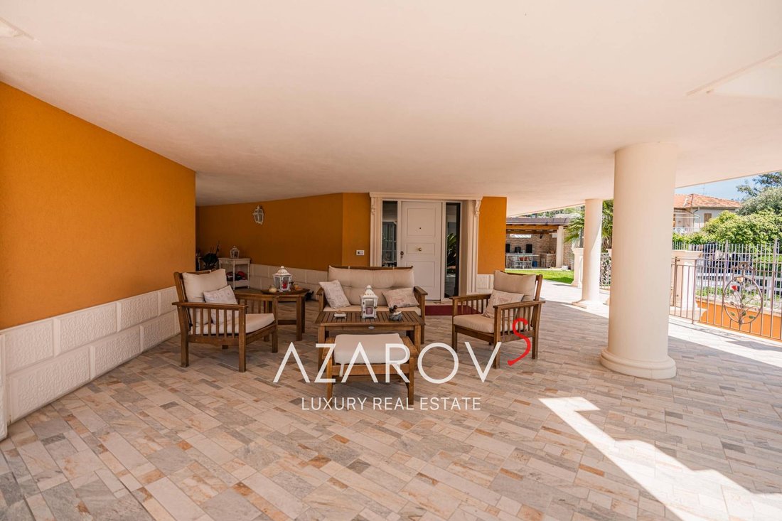 Villa in Taggia, Liguria, Italy 2 - 14045570