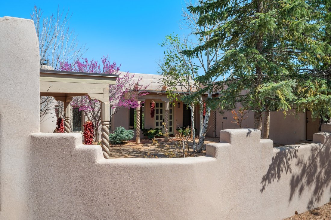 House in Santa Fe, New Mexico, United States 1 - 17478419