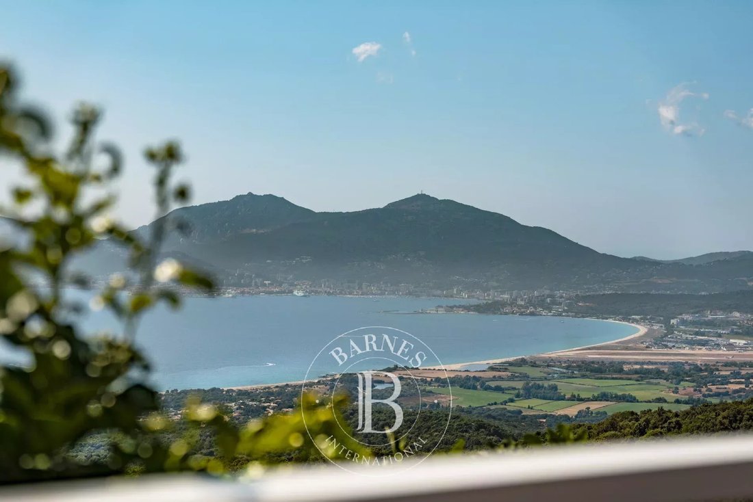 Villa in Grosseto-Prugna, Corsica, France 1 - 17837627