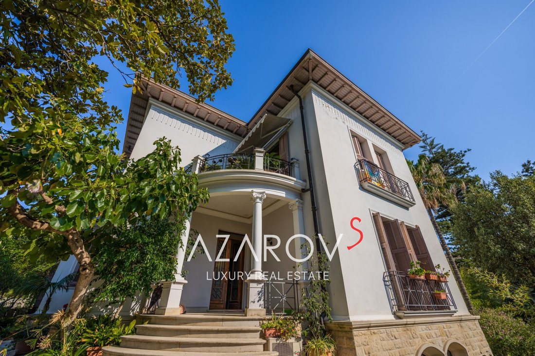 Villa in Bordighera, Liguria, Italy 1 - 12338369