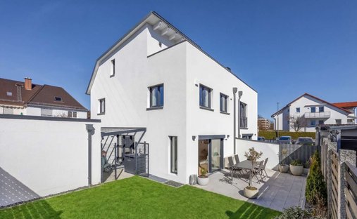 Villa in Germering, Bavaria, Germany 1