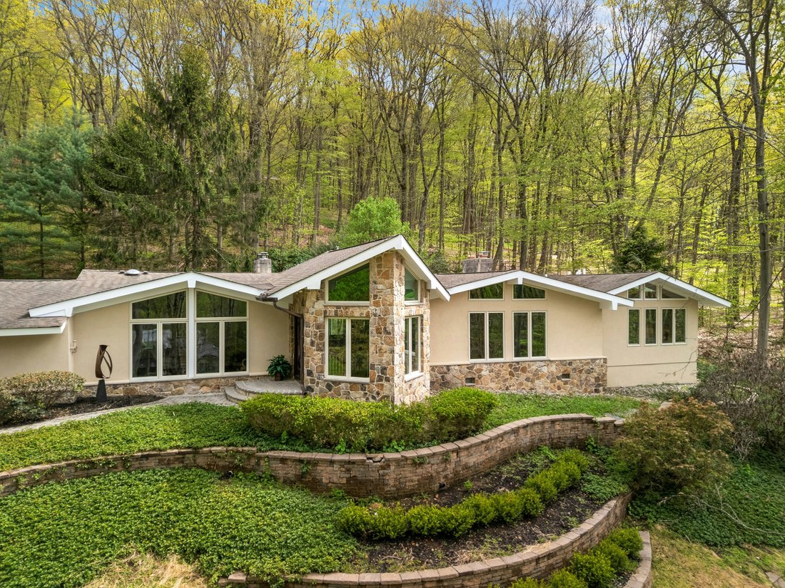 House in Mendham, New Jersey, United States 3 - 17837469