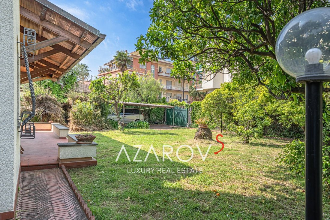 Villa in Bordighera, Liguria, Italy 3 - 17717237