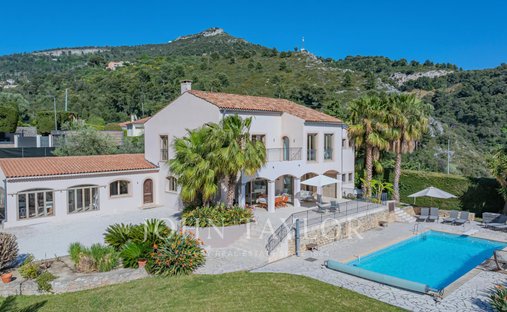Villa in Èze, Provence-Alpes-Côte d'Azur, France 1