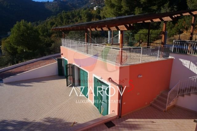 Villa in Central Hill, Alassio, Liguria 2 - 13306121