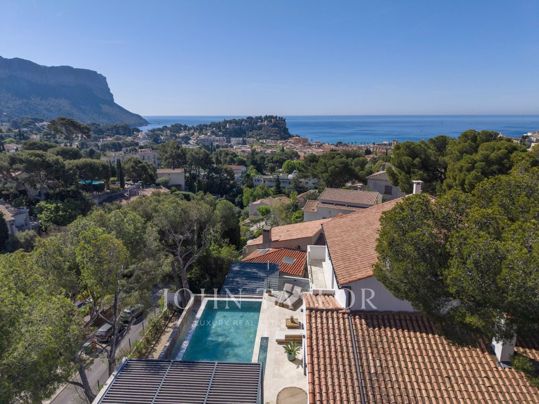 Villa in Petite Couronne, Cassis, France 5 - 17741197