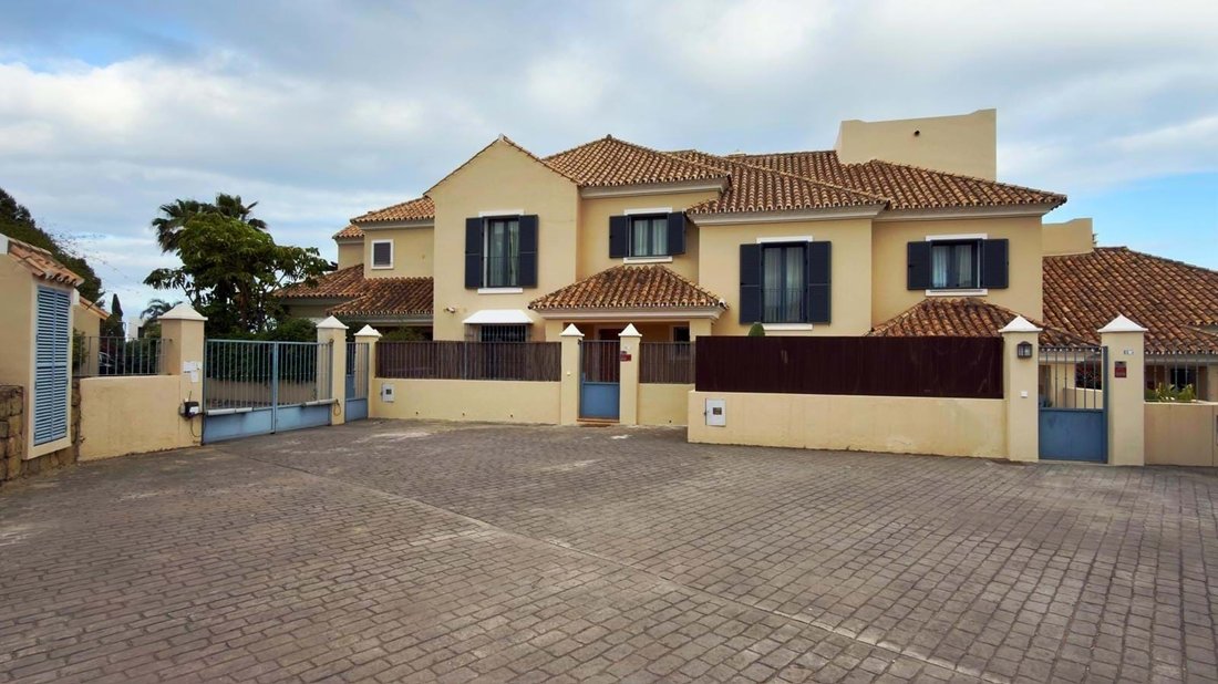 House in Benahavis, Andalusia, Spain 1 - 17837884