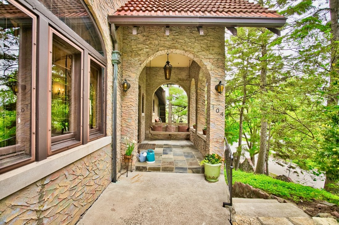 House in Naperville, Illinois, United States 3 - 17836585