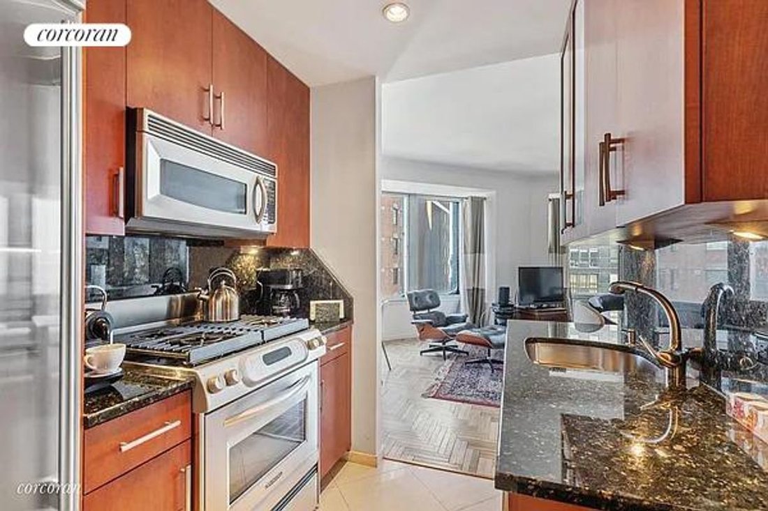 Condo in New York, New York, United States 2 - 17837446